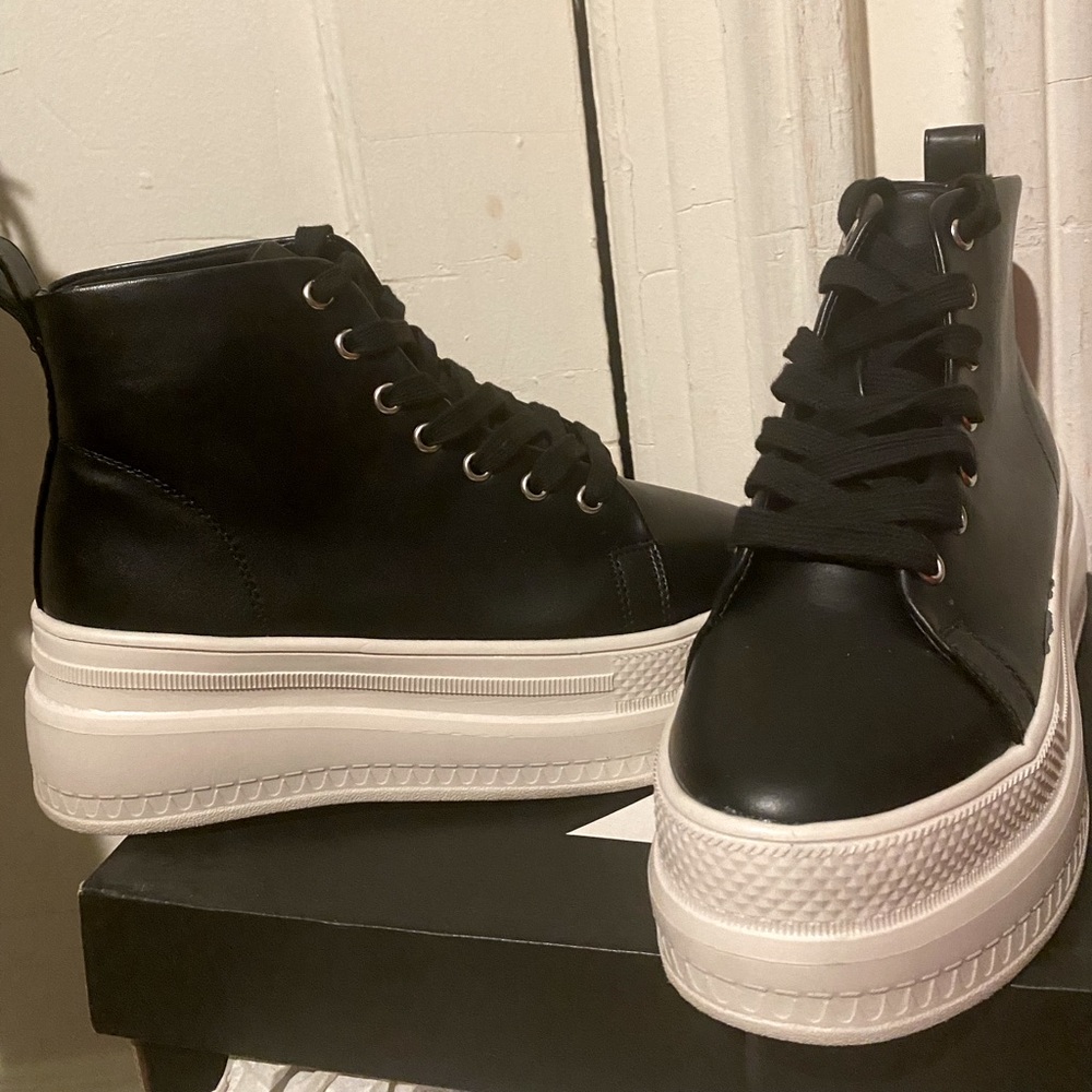 Madden Girl platform sneakers